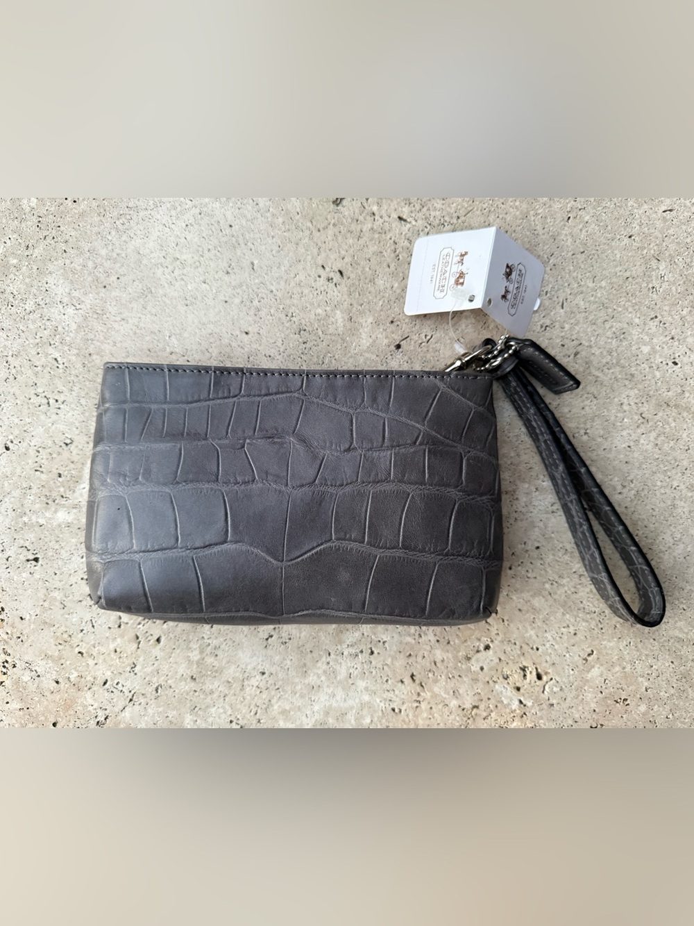 NWT Coach Madison Embossed Gray Crocodile Leather Wristlet w/Box 46630 MSRP $108 - Picture 2 of 6